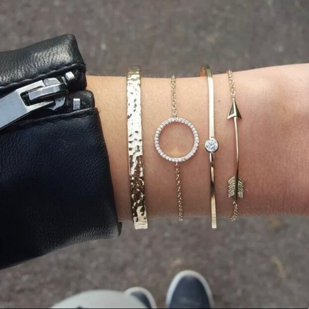 4 Piece Crystal Circle Arrow Bangle Bracelet Set